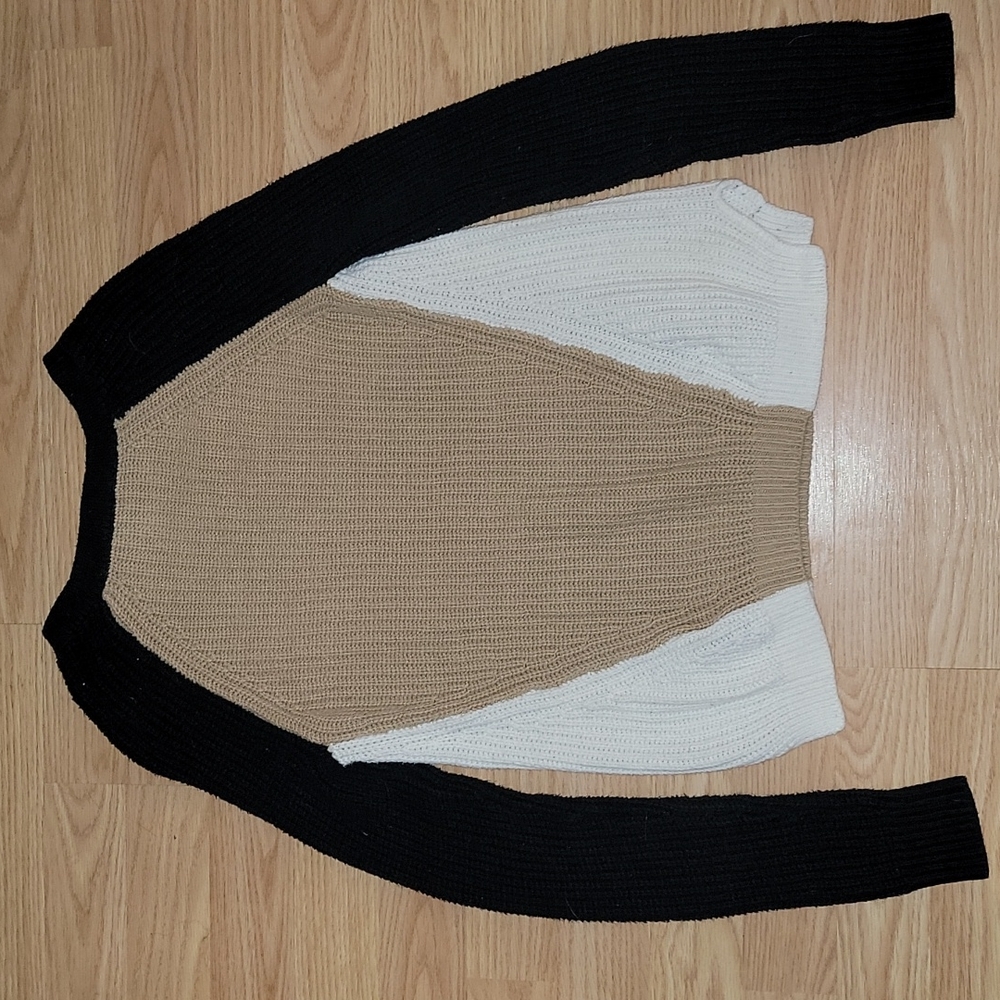 Express Women's Sweater - Picture 4 of 4